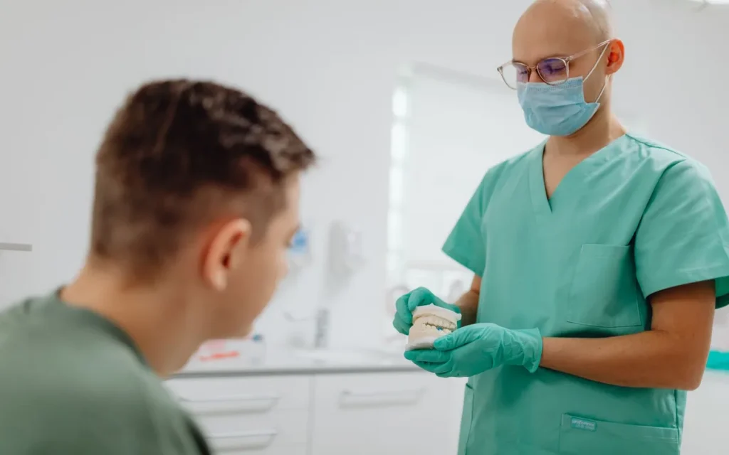 Opryszczka a dentysta - czy można iść na wizytę?