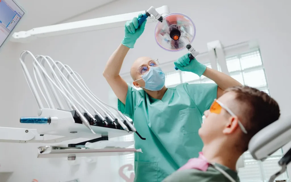 Skład znieczulenia dentystycznego - co zawiera ampułka?